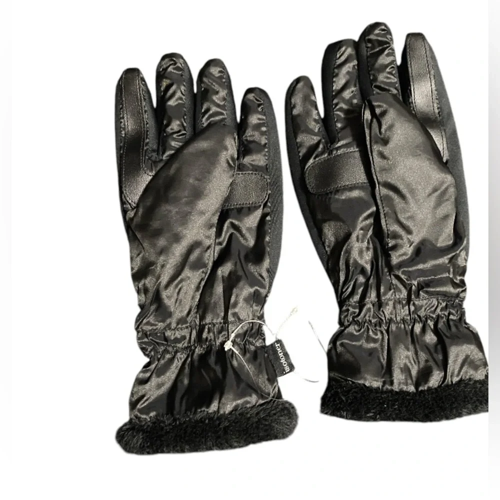 NWOT Isotoner Signature Insulated Water Repellent Quilted Gloves